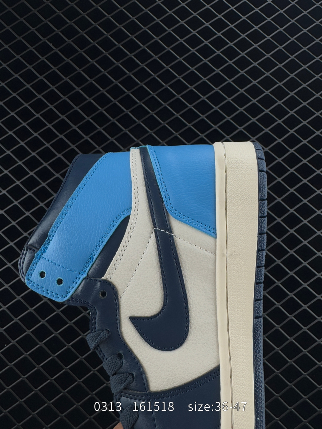 AIR Jordan 1 MidCoconut MilkAJ1